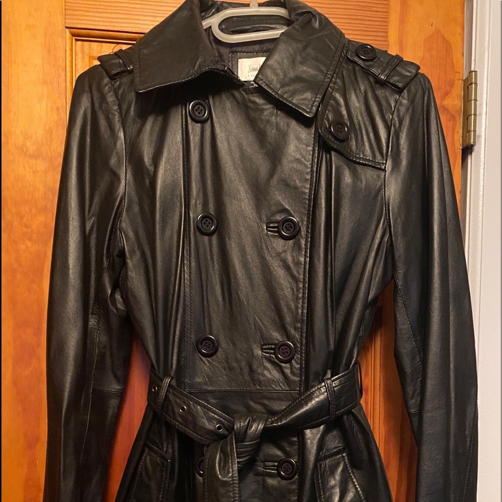 Leather short trench